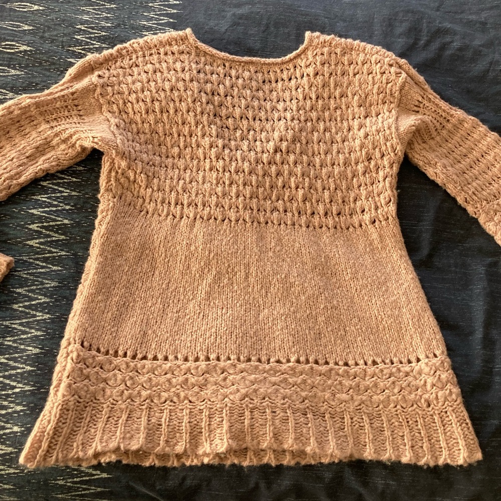 Free People Mauve Crew Neck Sweater with Textured Knit Design